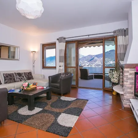 Sleeps 9 Pool *